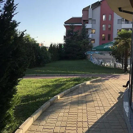 아파트 Nessebar Apartments 네세부르