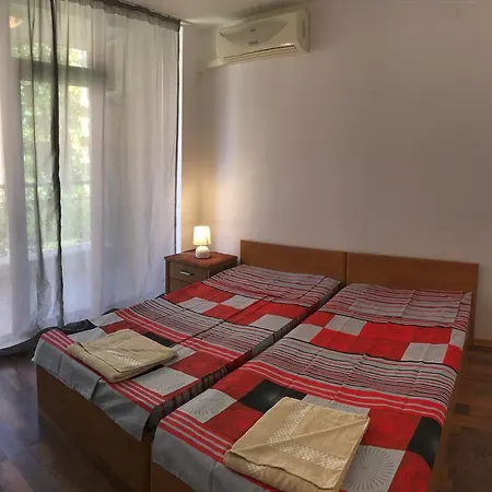 アパート Nessebar Apartments ネセバル