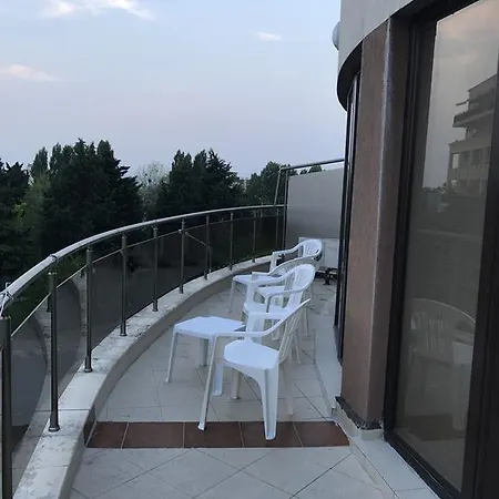 アパート Nessebar Apartments ネセバル